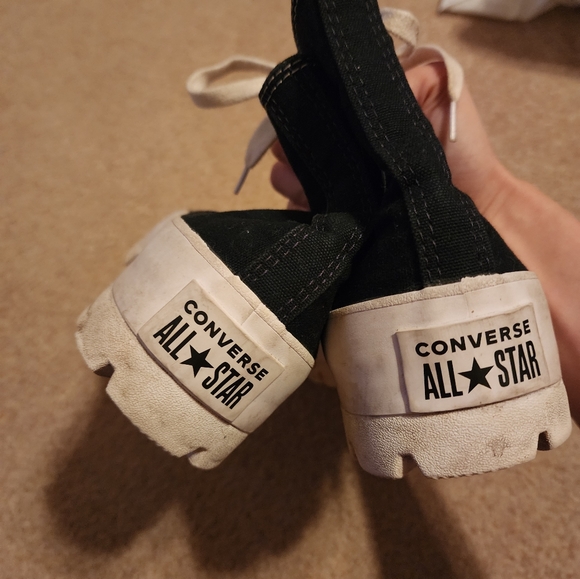 Chuck Taylor All Star Lugged Hi Sneaker in Black & White - Picture 5 of 8